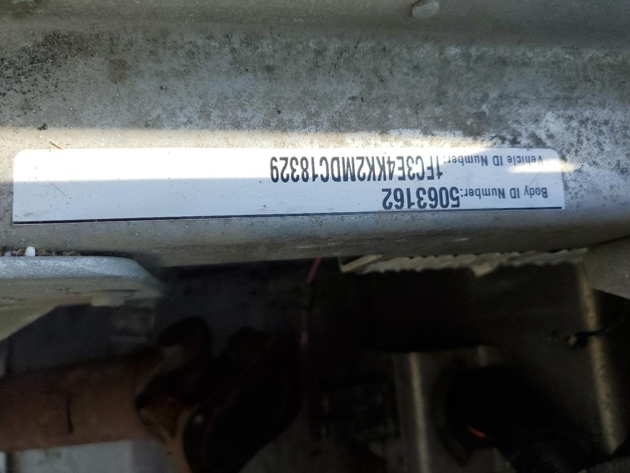 FORD ECONOLINE E450 SUPER DUTY COMMERCIAL STRIPPED CHASSIS