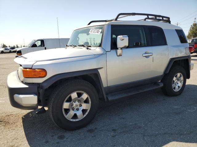TOYOTA FJ CRUISER 2007 silver 4dr spor gas JTEBU11F570090497 photo #1