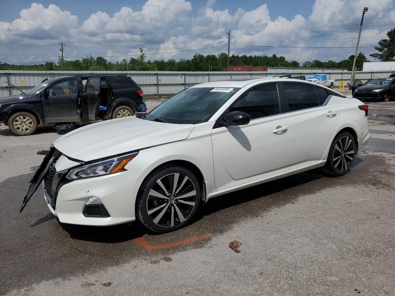 NISSAN ALTIMA SR