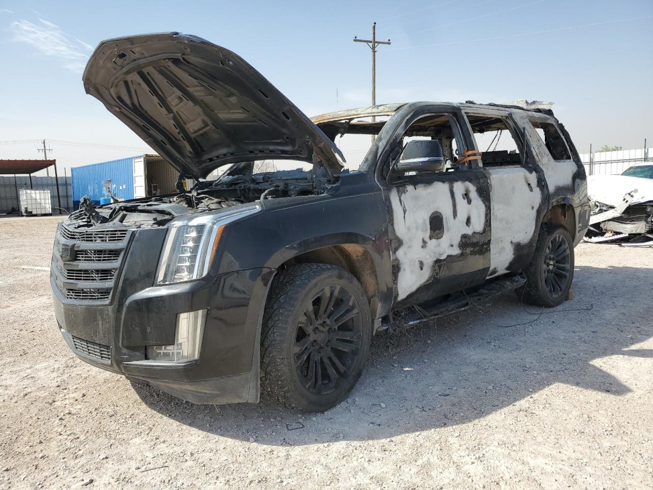 CADILLAC ESCALADE LUXURY