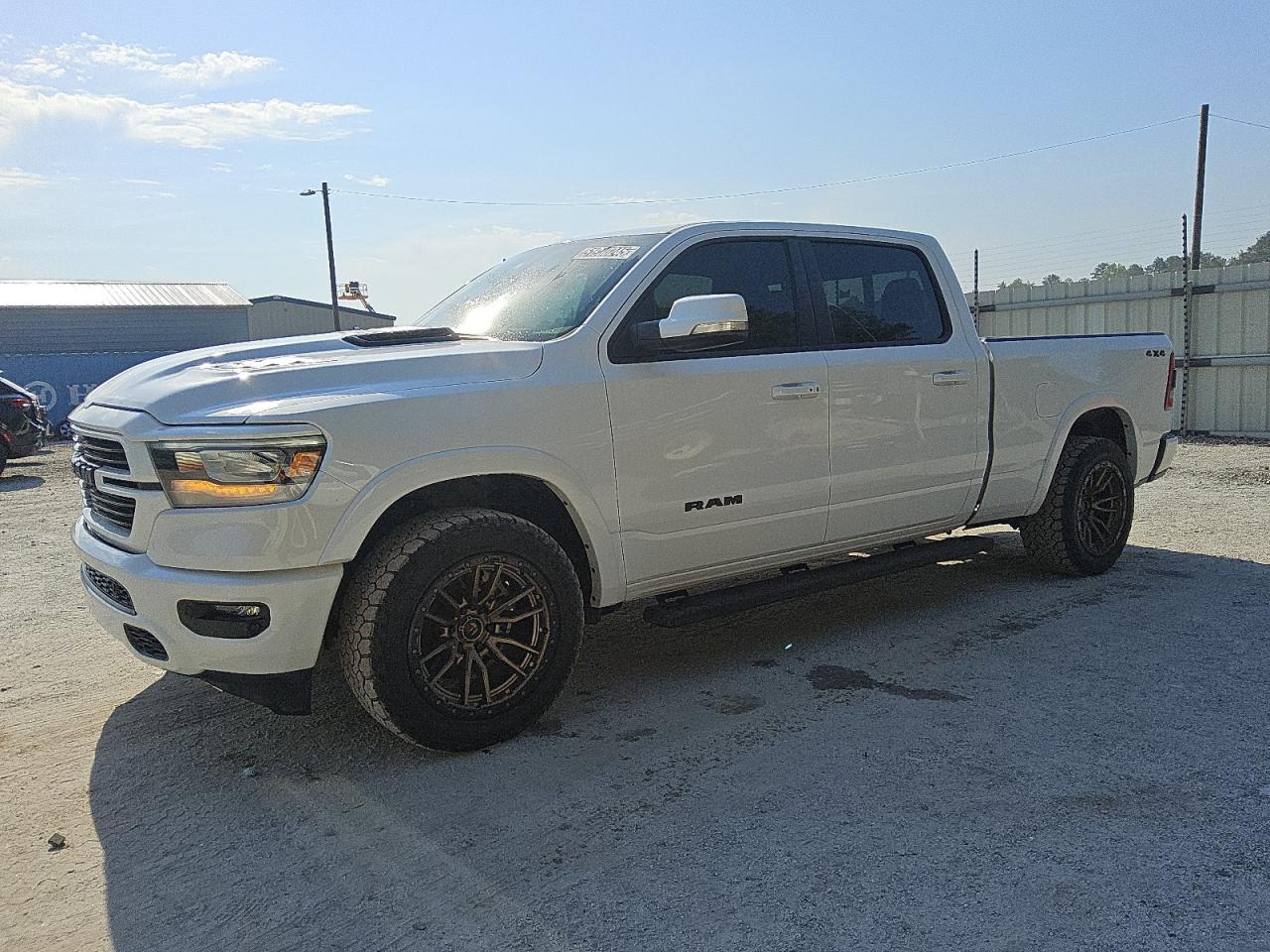 RAM 1500 LARAMIE