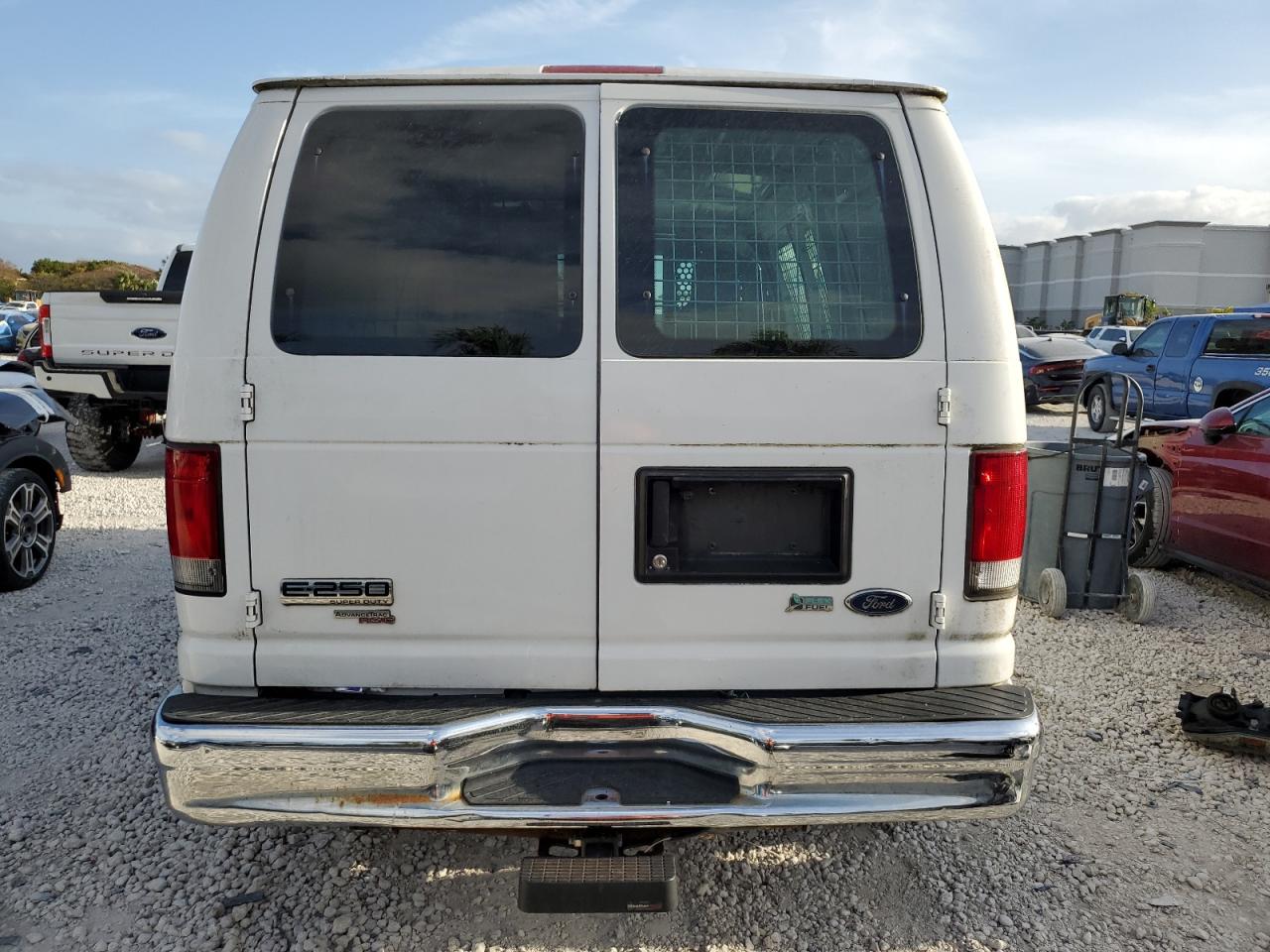 FORD ECONOLINE E250 VAN
