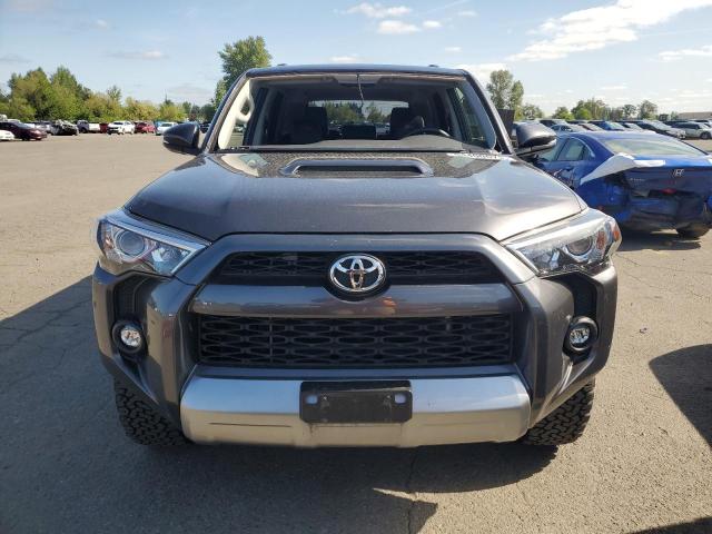 2018 TOYOTA 4RUNNER SR - JTEBU5JRXJ5604226