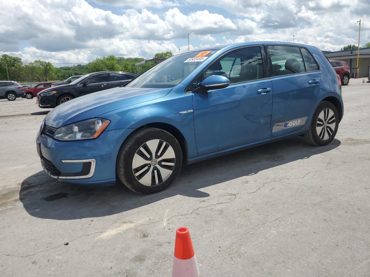 VOLKSWAGEN E-GOLF SE