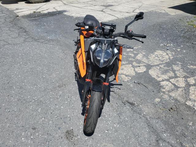 KTM 390 DUKE 2024 orange  gas MD2JPJ409RN267129 photo #3