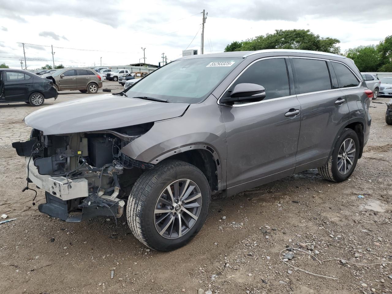 TOYOTA HIGHLANDER SE