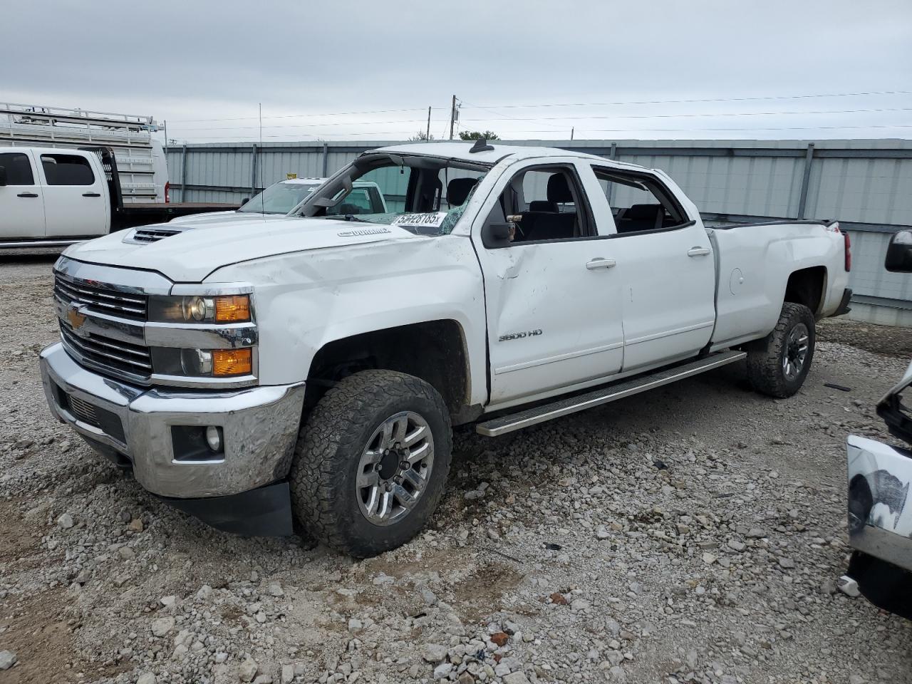 CHEVROLET SILVERADO K3500 LT