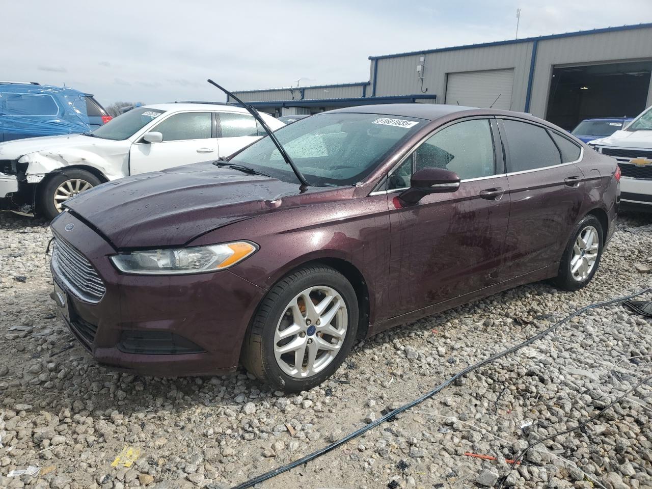 FORD FUSION SE