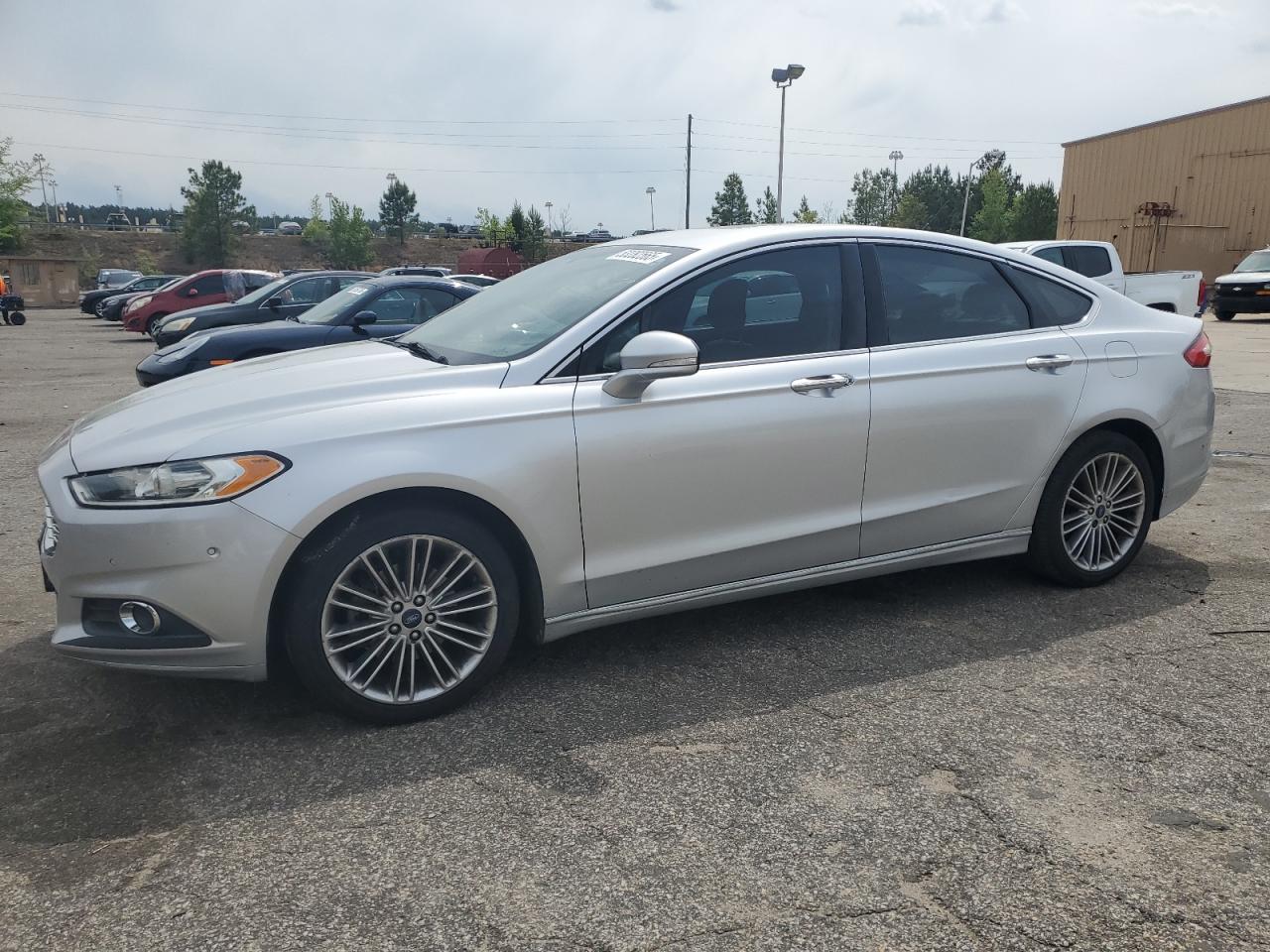 FORD FUSION SE