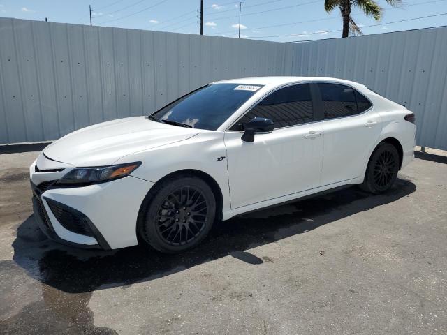 TOYOTA CAMRY SE NIGHT SHADE