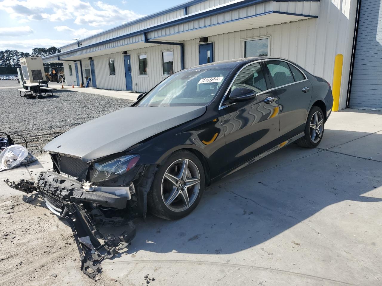 MERCEDES-BENZ E-CLASS 300