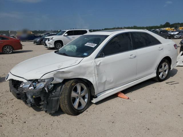 TOYOTA CAMRY BASE