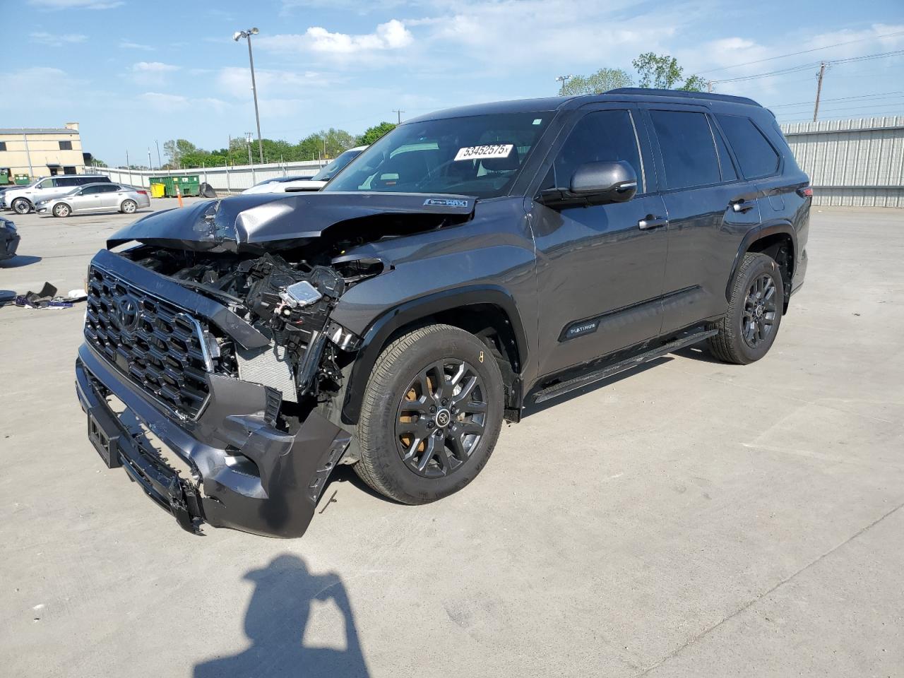 TOYOTA SEQUOIA SR5