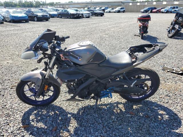 2017 YAMAHA YZFR3 MH3RH06YXHK016107