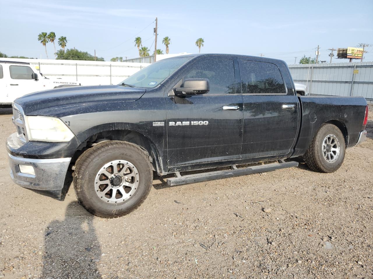 DODGE RAM 1500 SLT
