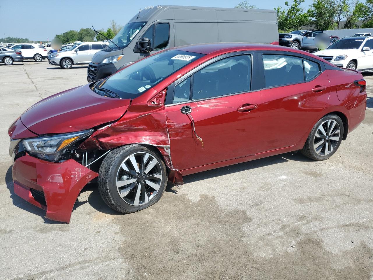 NISSAN VERSA SR