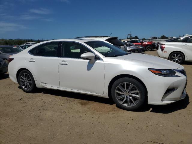 Vin: jthbw1gg0h2152231, lot: 52628775, lexus es300 300h 20174