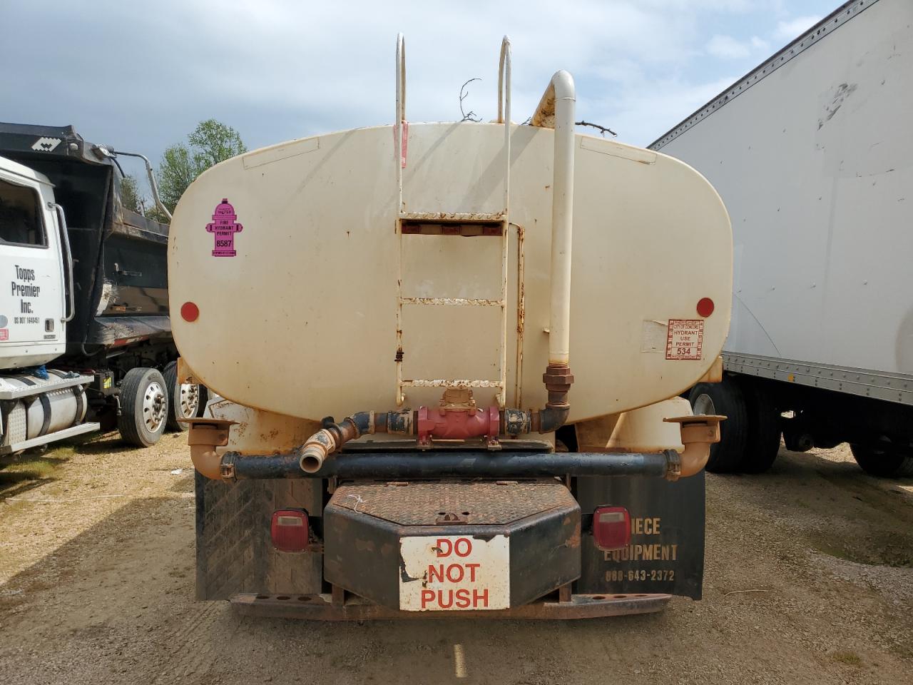 FORD F-750 SUPER DUTY