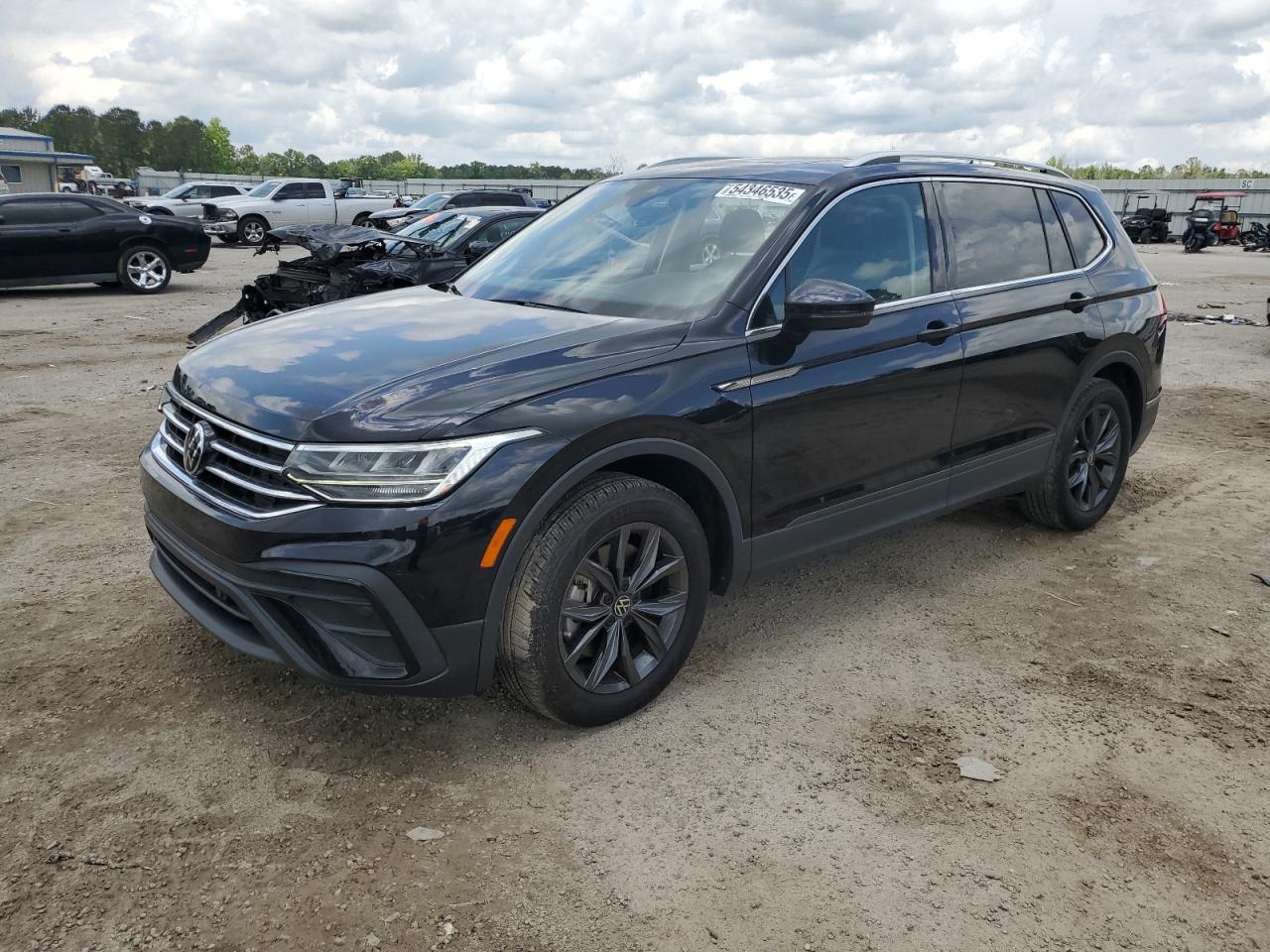 VOLKSWAGEN TIGUAN SE