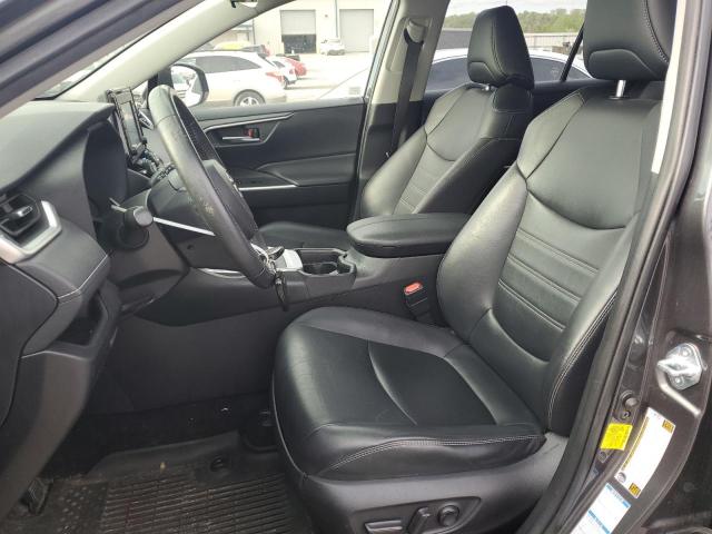 2019 TOYOTA RAV4 XLE P JTMA1RFV6KJ002499