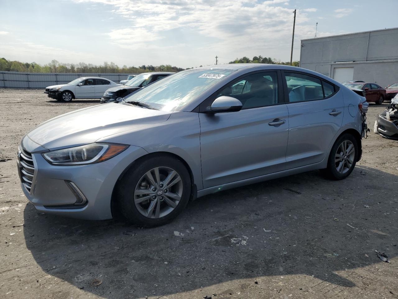 HYUNDAI ELANTRA SE