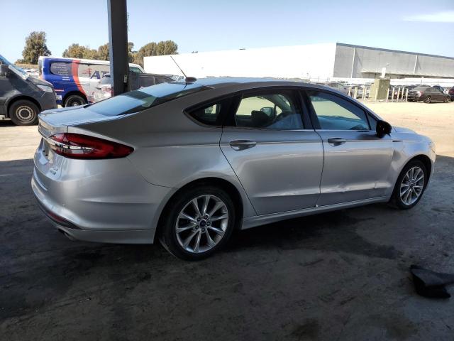 Vin: 3fa6p0hd3hr257927, lot: 52591085, ford fusion se 20173