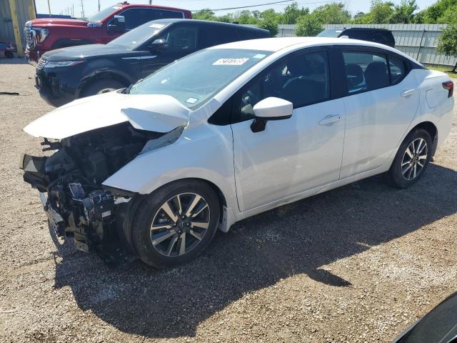 NISSAN VERSA SV
