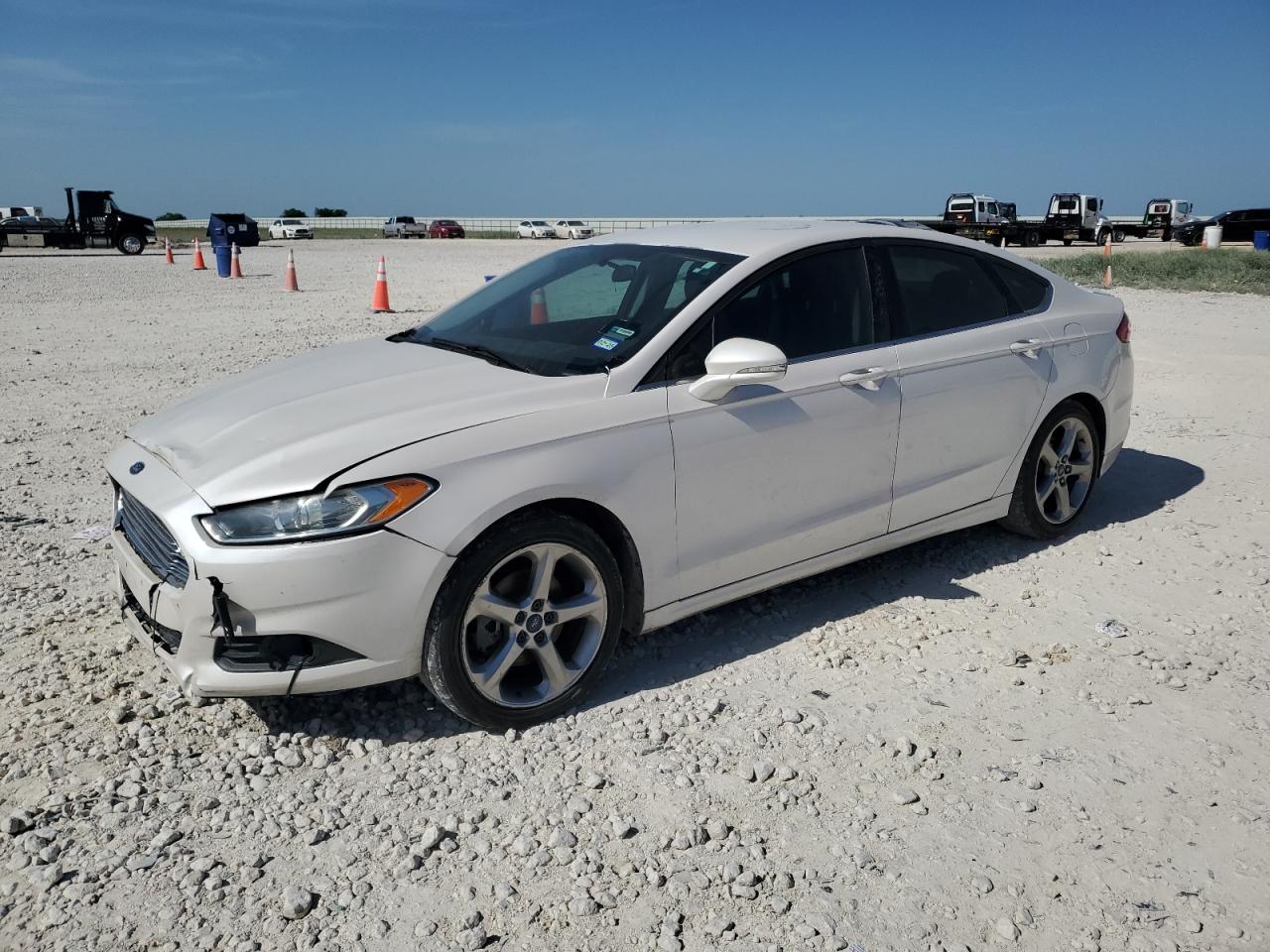 FORD FUSION SE