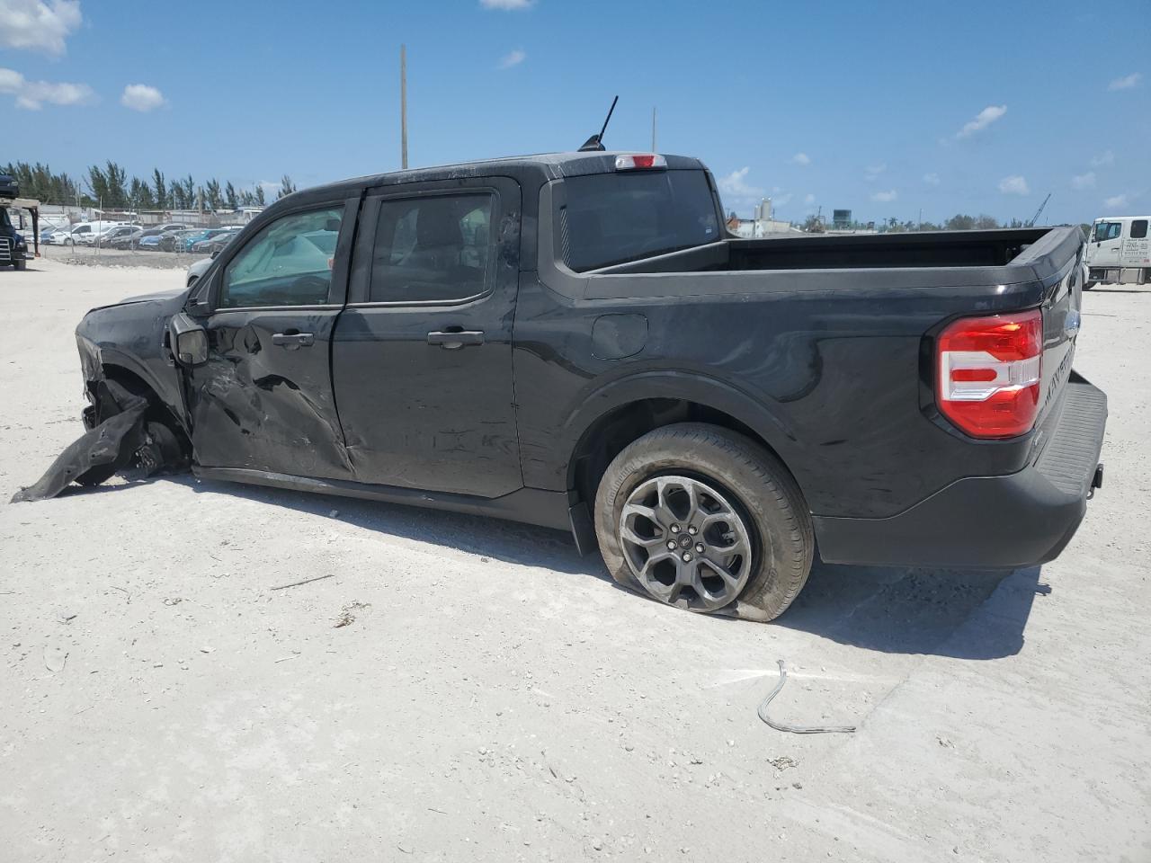FORD MAVERICK XLT