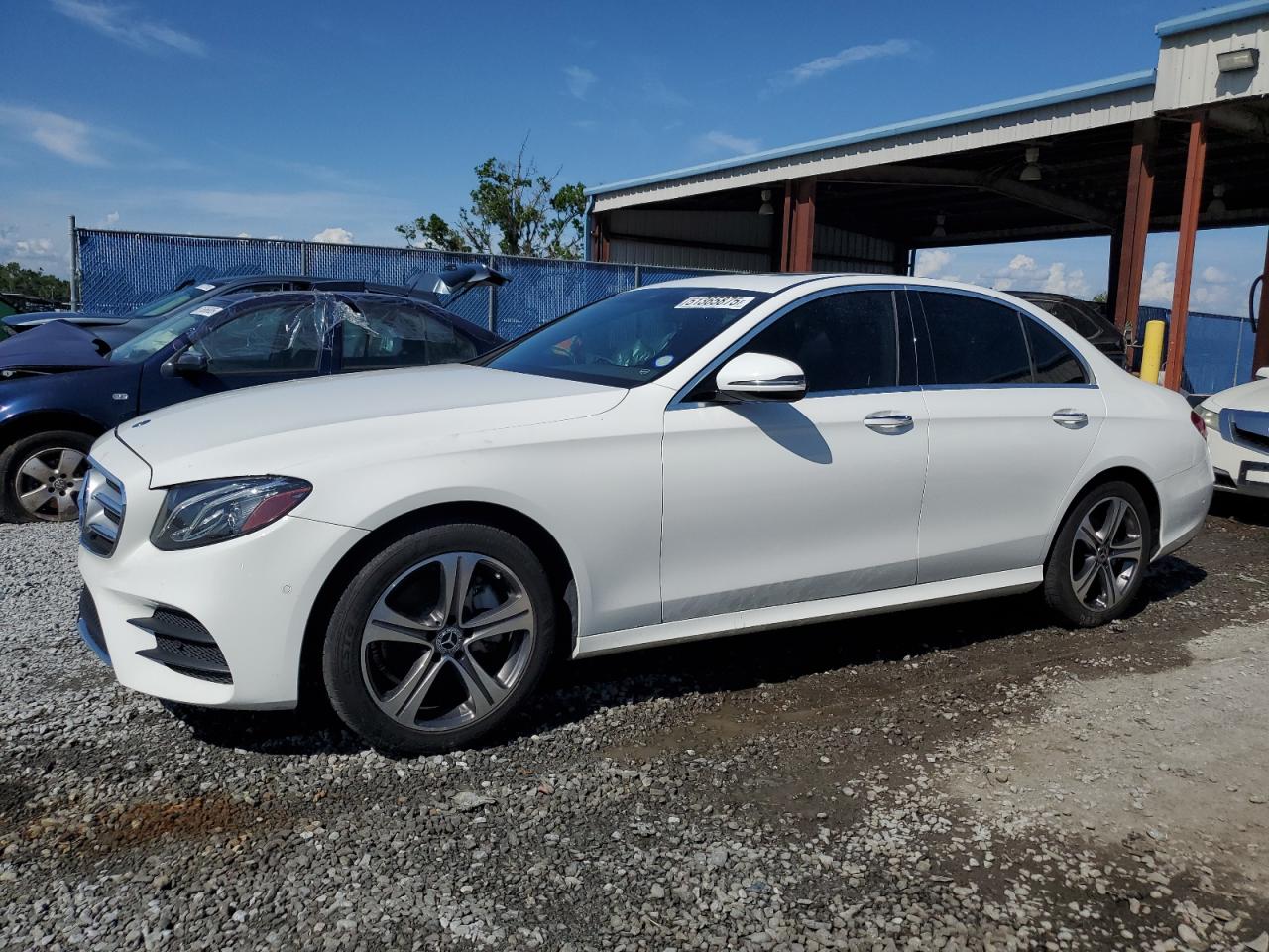 MERCEDES-BENZ E-CLASS 300