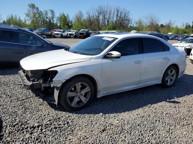 VOLKSWAGEN PASSAT SE
