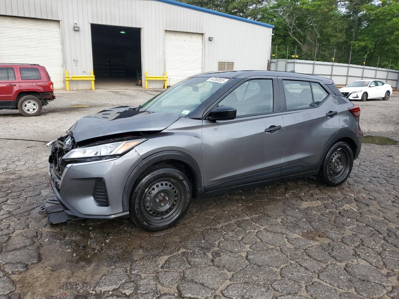 NISSAN KICKS S