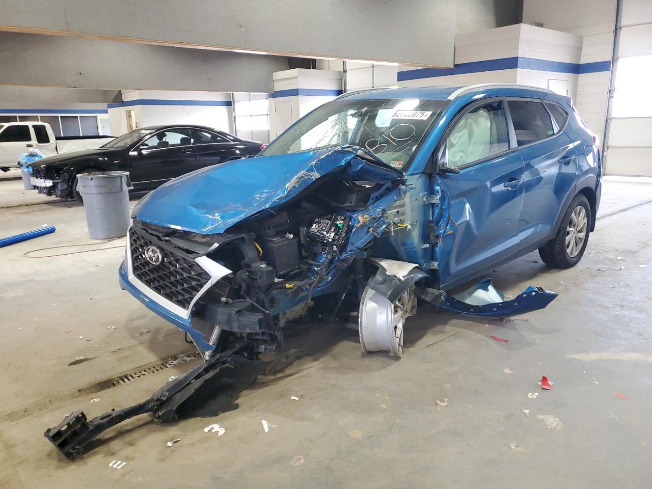  Salvage Hyundai TUCSON