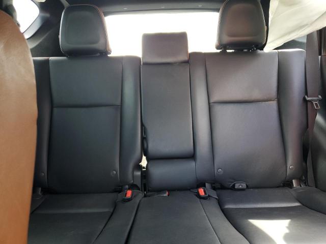 2018 TOYOTA RAV4 SE - JTMJFREV0JJ214994