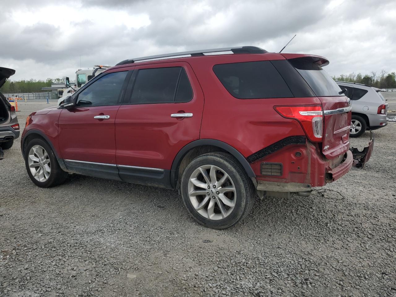 FORD EXPLORER XLT