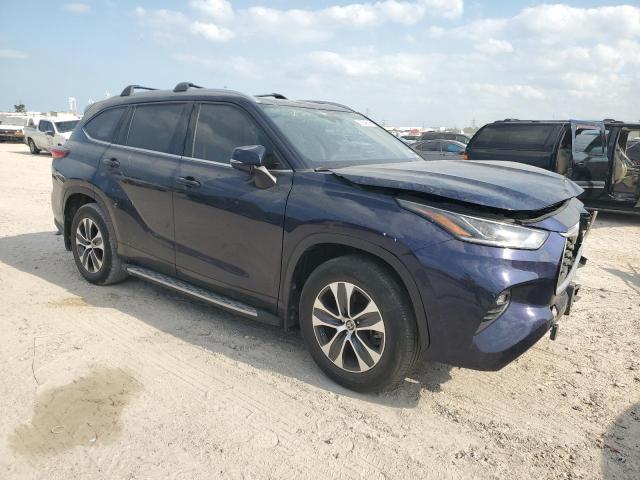 2022 TOYOTA HIGHLANDER 5TDGZRAH8NS543419