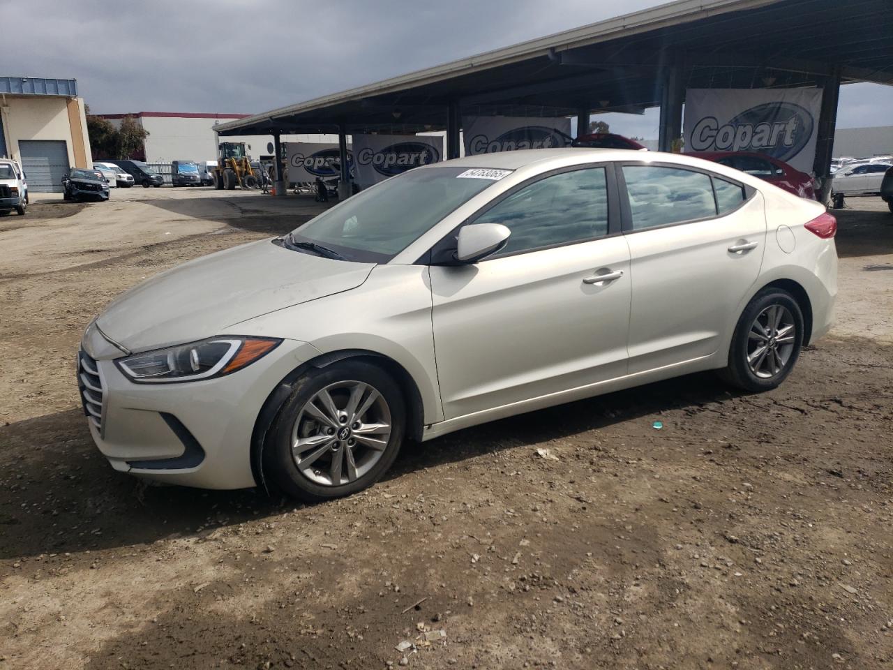 HYUNDAI ELANTRA SE