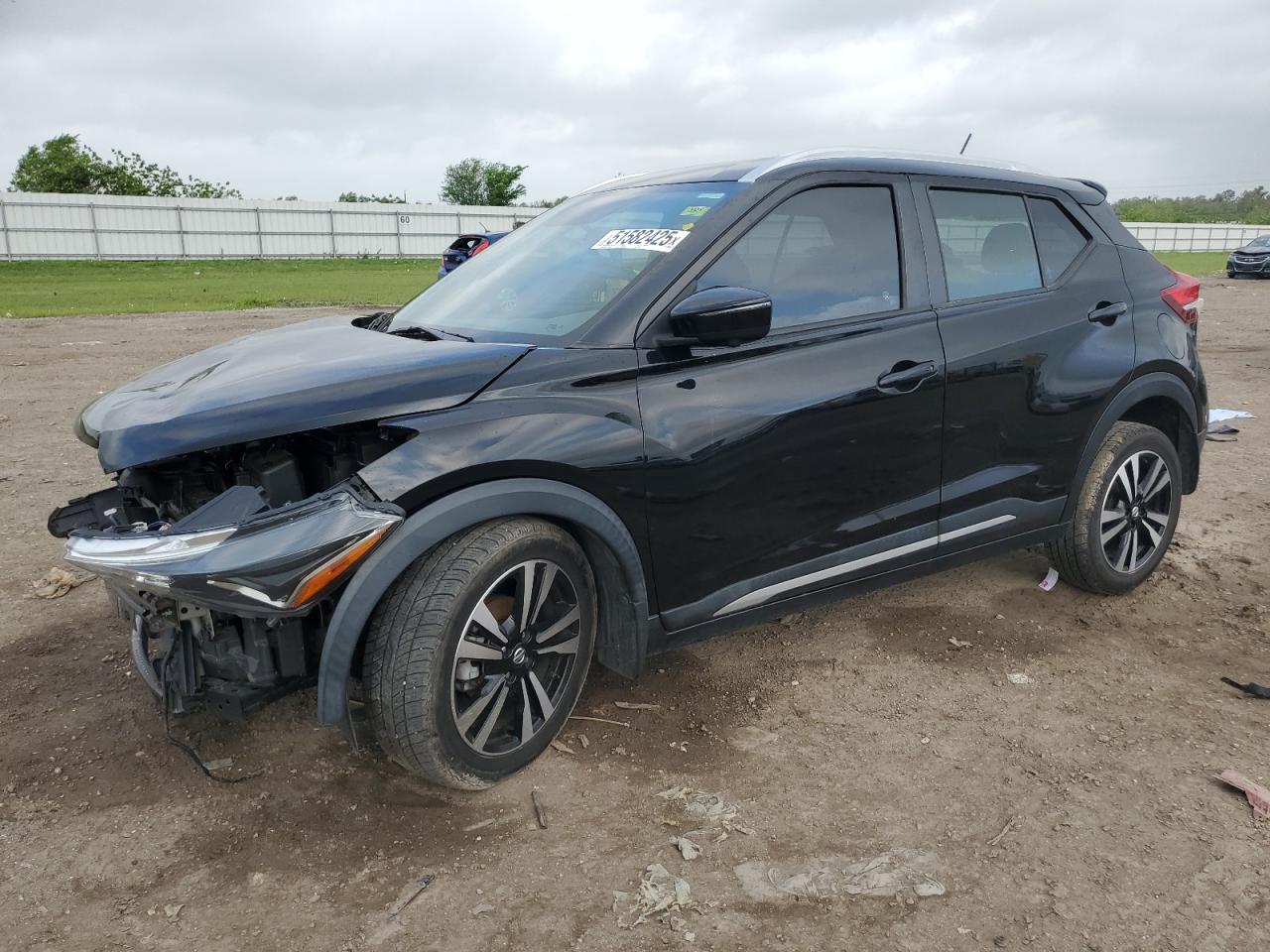 NISSAN KICKS S