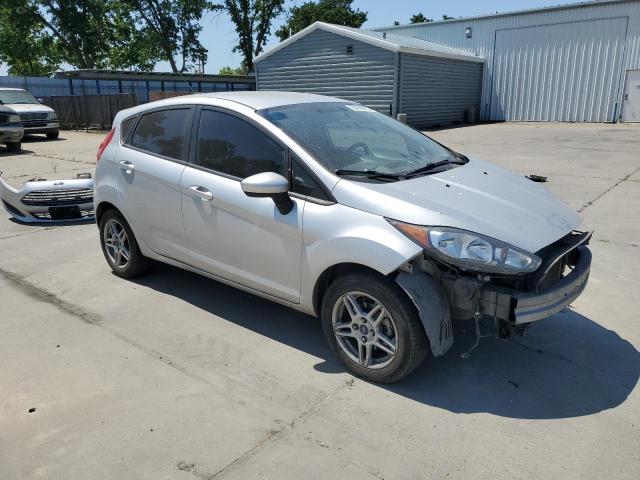 Vin: 3fadp4ej4jm122001, lot: 55158755, ford fiesta se 20184