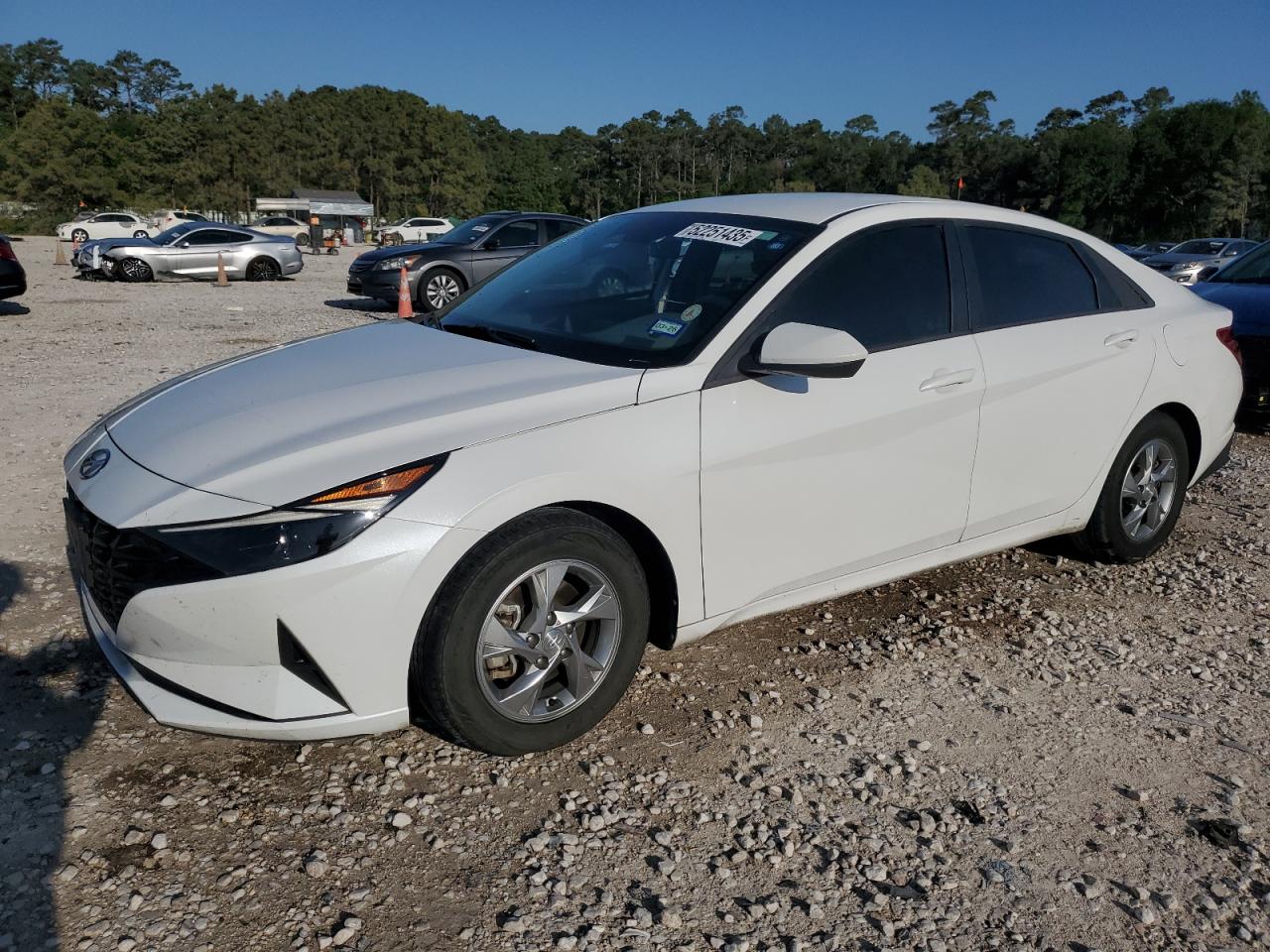 HYUNDAI ELANTRA SE