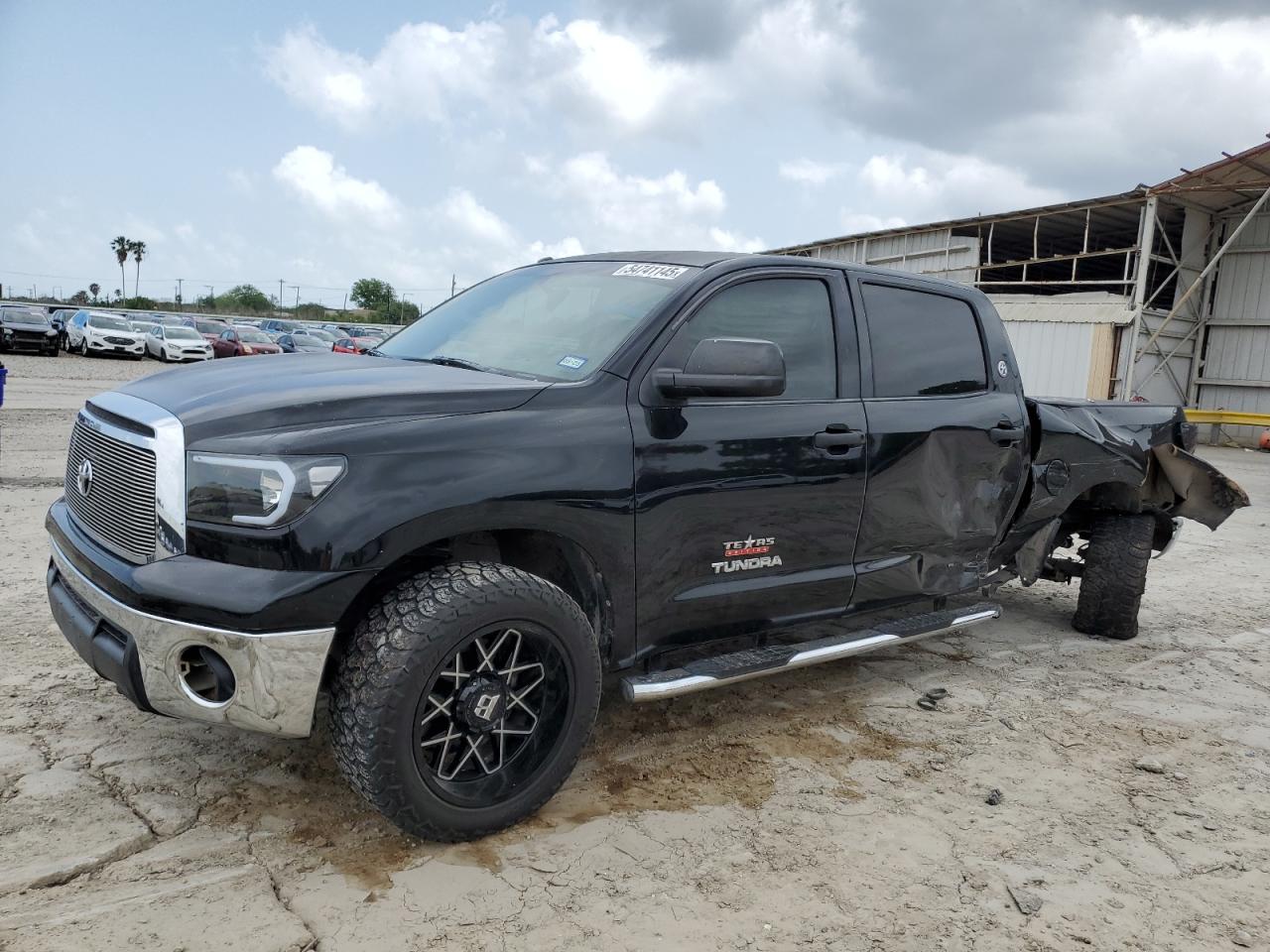 TOYOTA TUNDRA CREWMAX SR5