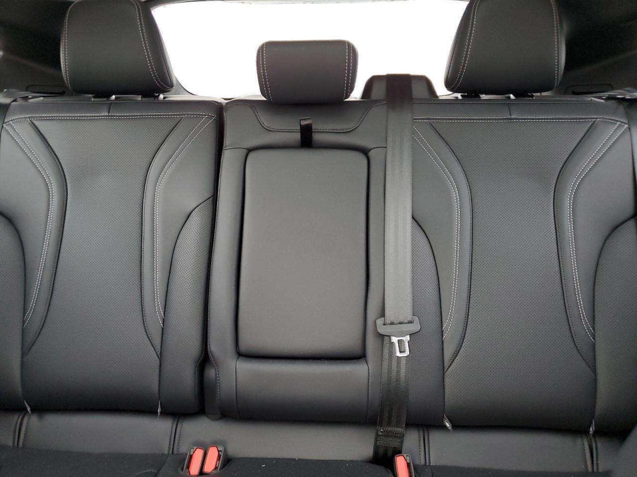 FORD MUSTANG PREMIUM