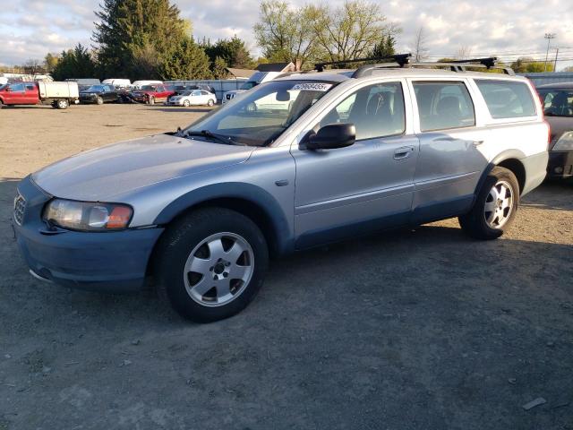 VOLVO V70 XC 2001 silver station gas YV1SZ58D711042982 photo #1