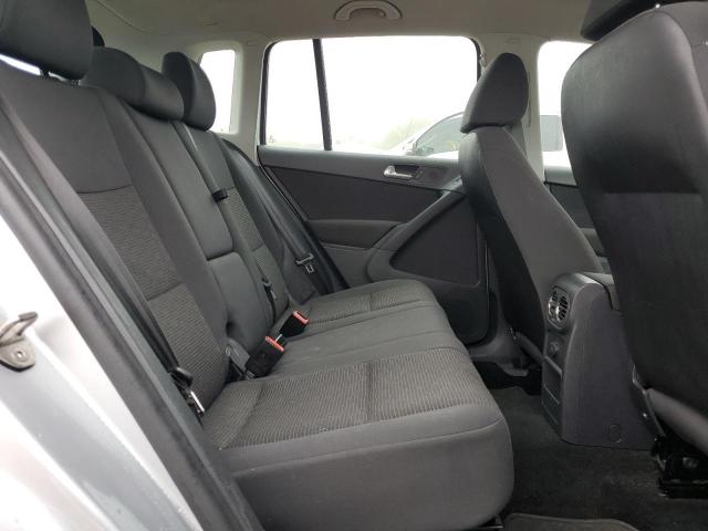 2017 VOLKSWAGEN TIGUAN S - WVGBV7AX7HK047651