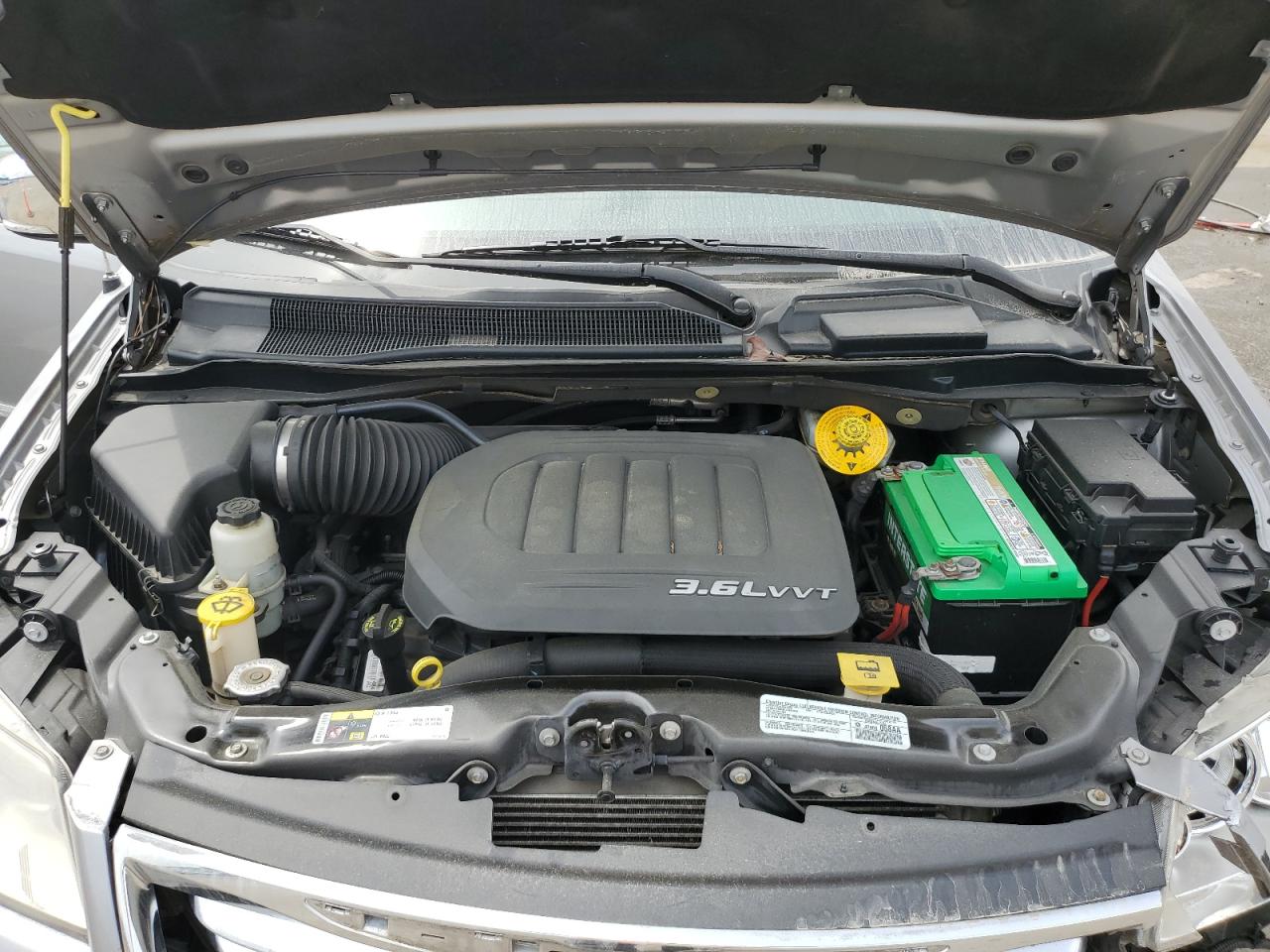 CHRYSLER TOWN & COUNTRY TOURING L