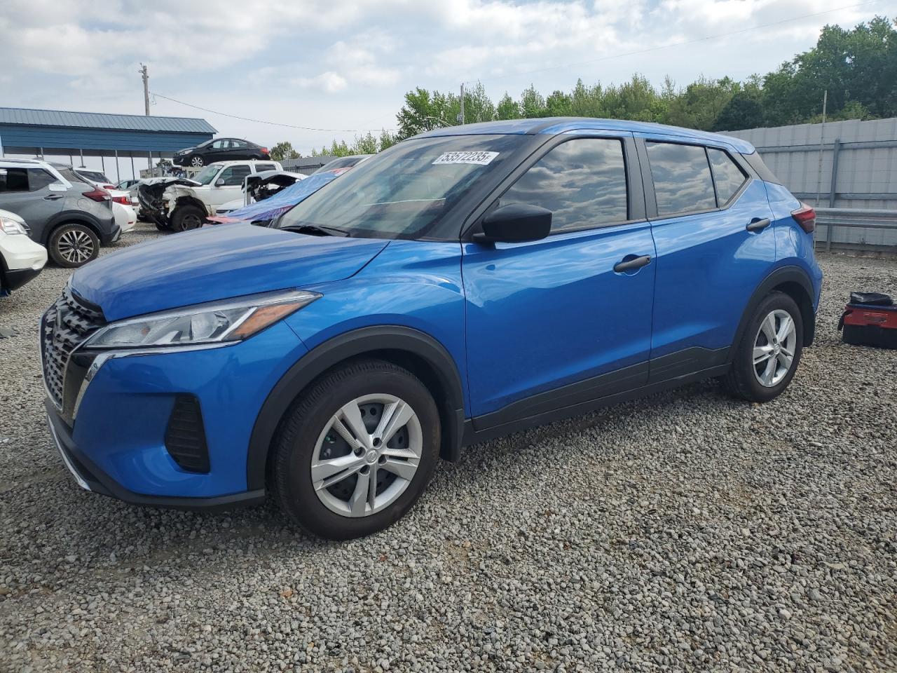 NISSAN KICKS S