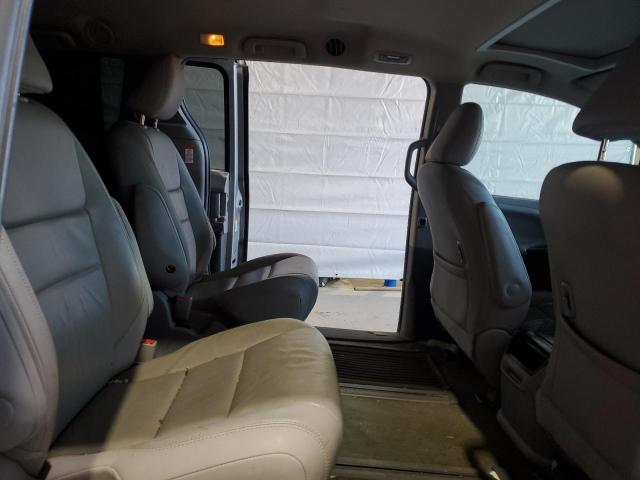 2016 TOYOTA SIENNA XLE 5TDDK3DC3GS136826