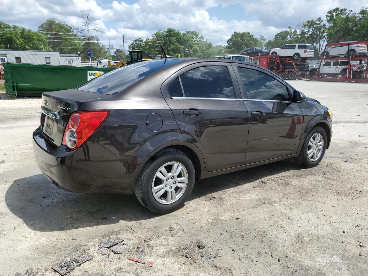 Chevrolet Sonic lt 2014