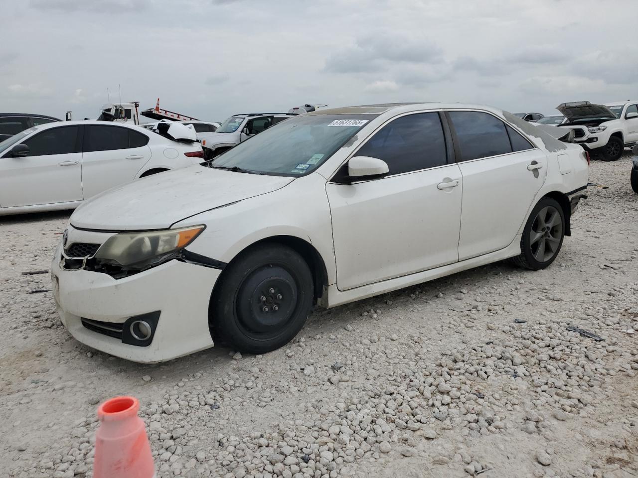 TOYOTA CAMRY L