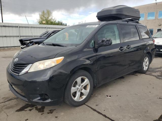 TOYOTA SIENNA LE